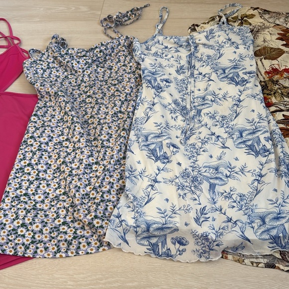Floral Blue and Pink Women's Dress Bundle of 4 - Picture 6 of 7